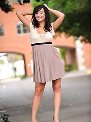 Mandee flashes in the park