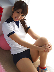 Asami Tsubaki Asian shows sexy tummy and flexible sexy curves
