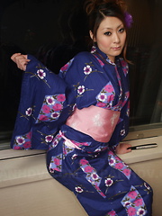 Alluring Yuka Kurosawa strips and teases good